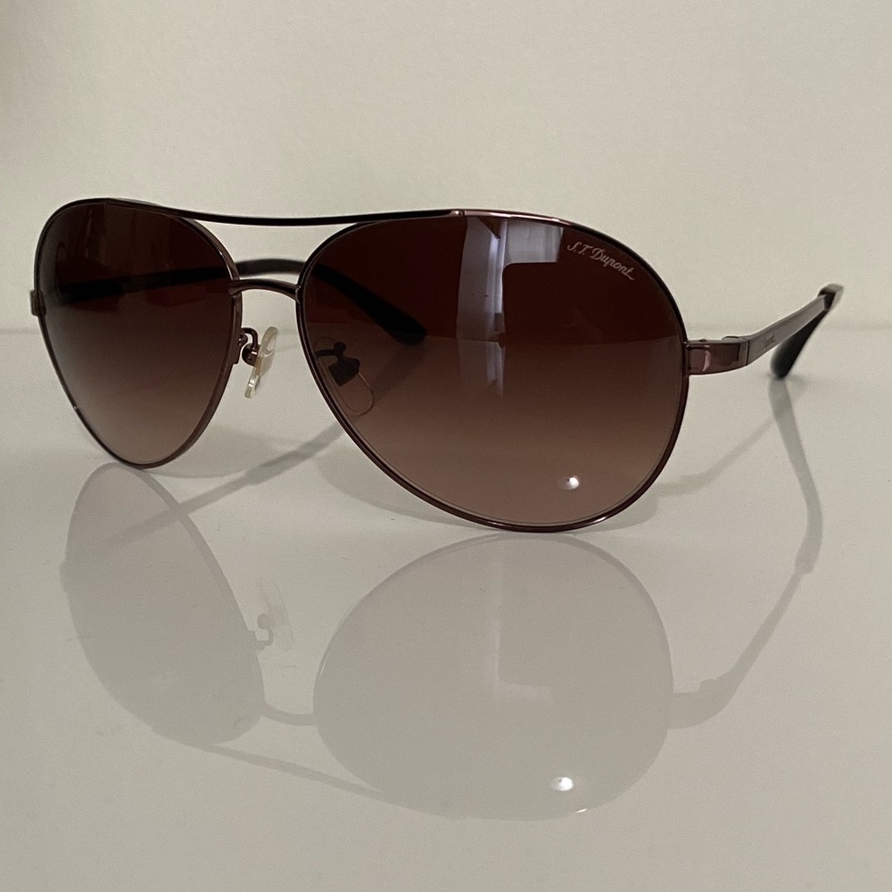 S.T. Dupont authentic sunglasses, new and perfect condition.